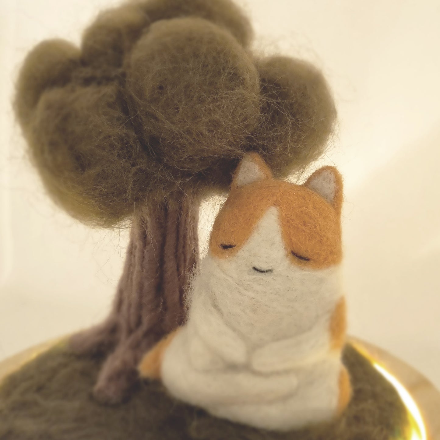 Handmade Meditating Siha felt miniature (Bodhi Tree theme)